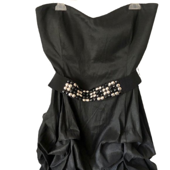 Torrid Black Sweetheart Strapless Bubble Hem Tiered Cocktail Dress - 22 - Picture 5 of 11